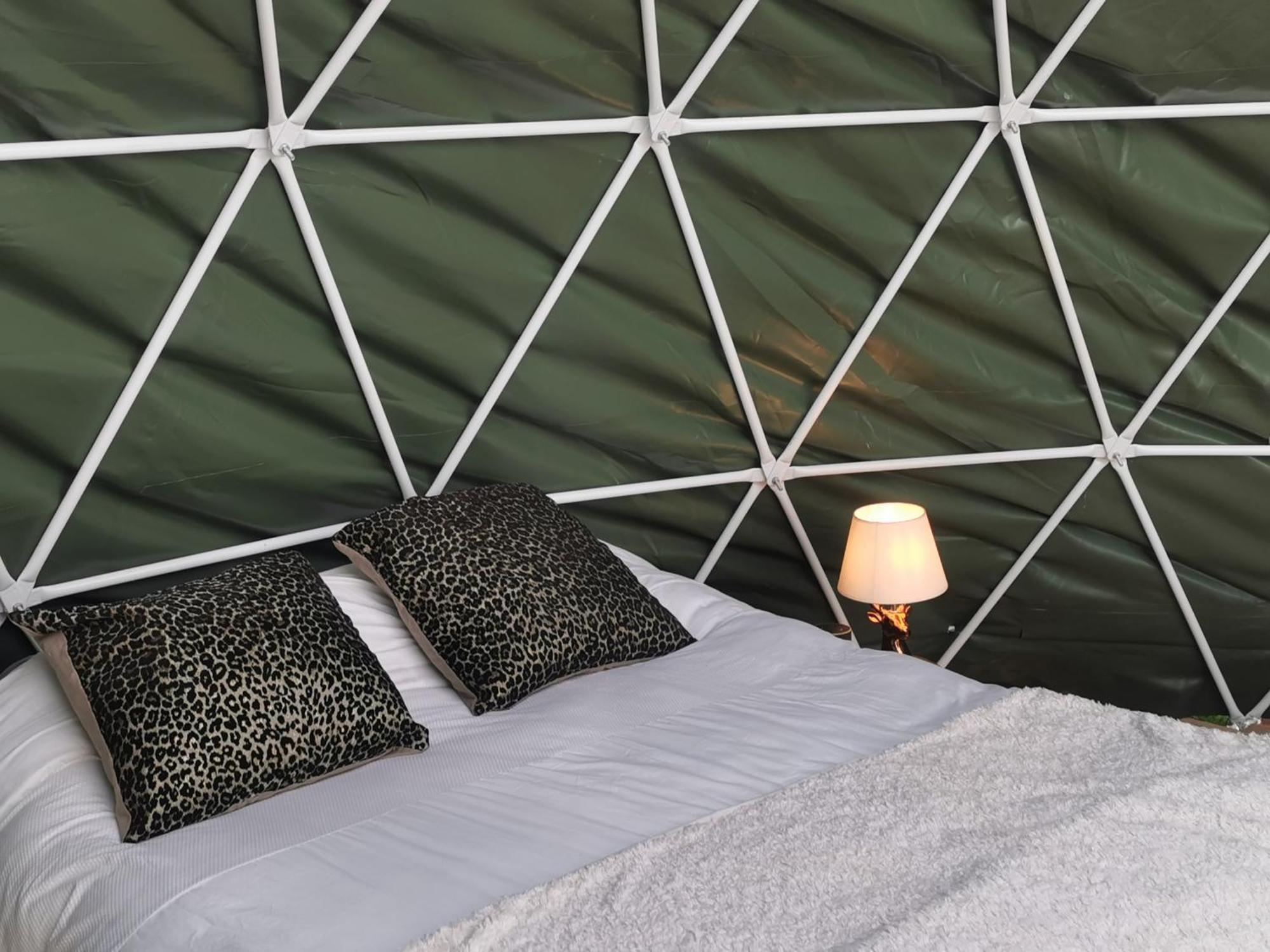 Lincoln Big Green Dome, Hot Tub, Projector, Firepit Вашингбург Экстерьер фото